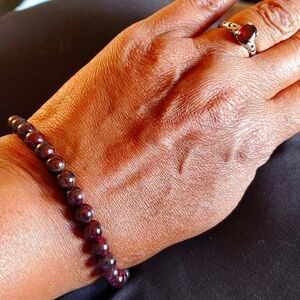 Red Garnet Bolo Bracelet in Sterling Silver